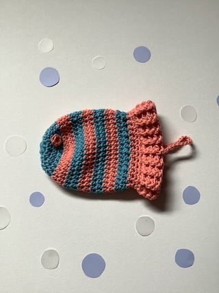 cotton-crochet-kids-fish-bath-mitt