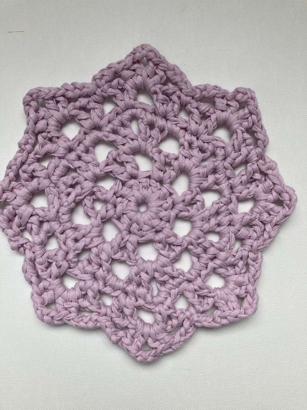 crochet-pot-holder-lilac