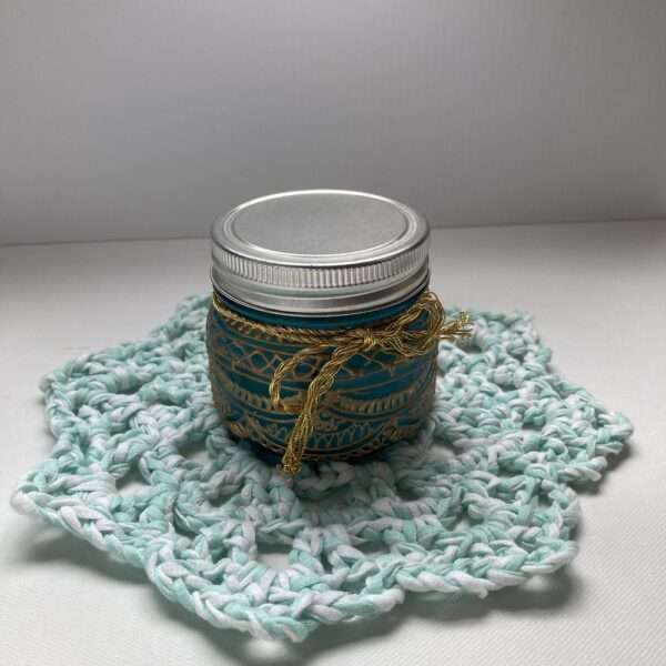 crochet-pot-holder-with-candle