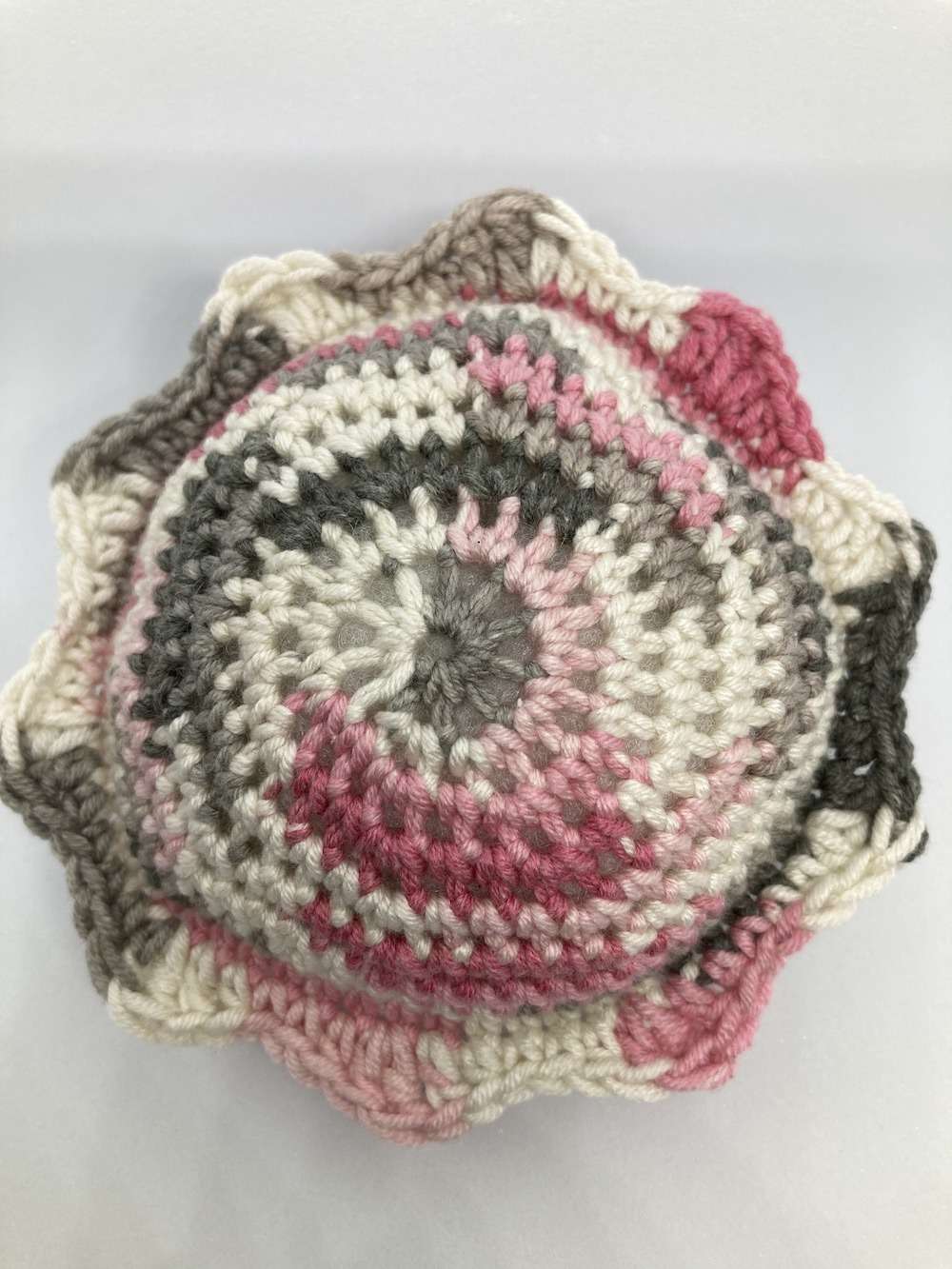 lorena-color-pin-cushion-variegated-yarn